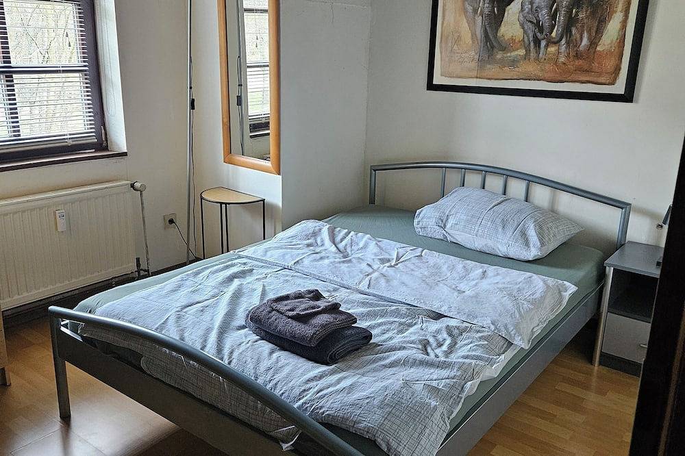 Ganze Wohnung, Apartment with Garden View in the Hünsruck-Hochwald,Pet Friendly in Oberhambach, Nahetal