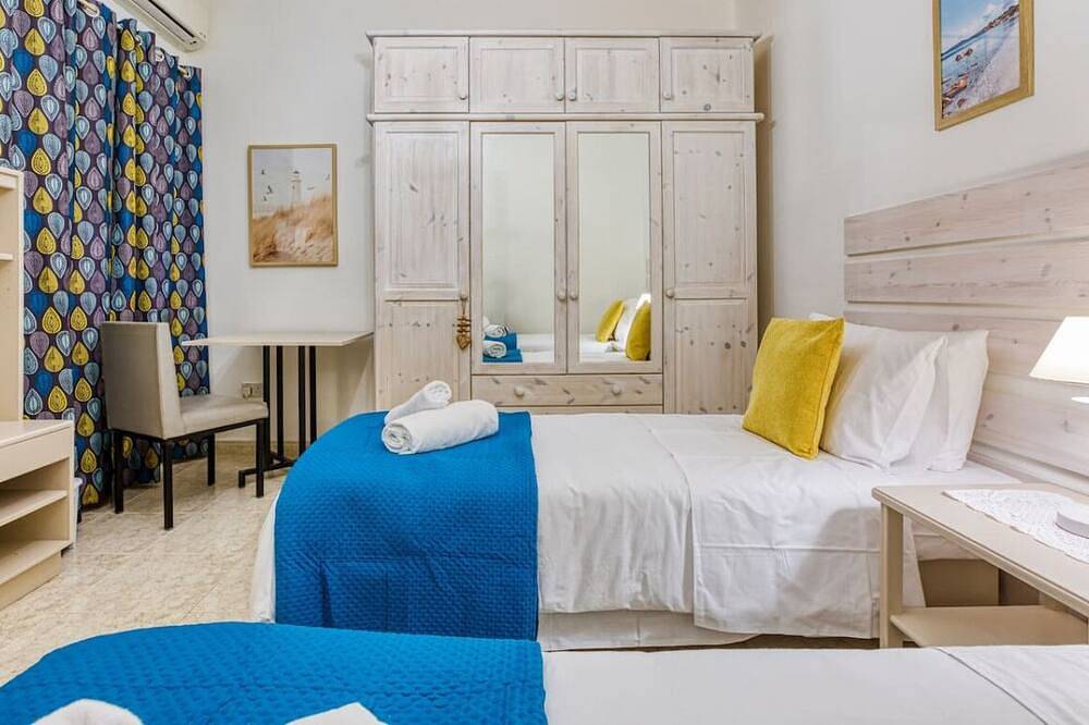 Appartamento intero, Charming 3Br Maisonette with private Backyard & Ac in San Ġwann, Isola di Malta