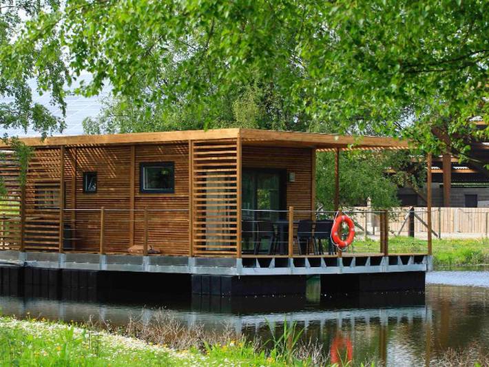 Location de vacances pour 4 personnes, avec terrasse à Beauchamps