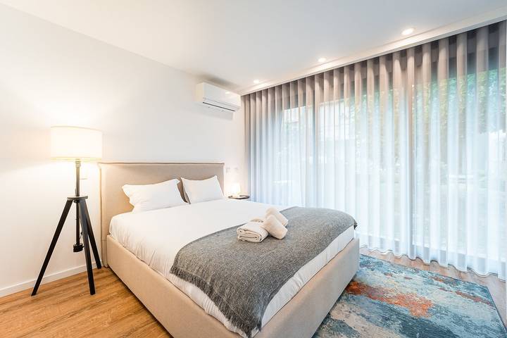 Gîte pour 4 personnes, avec jardin et terrasse à Porto