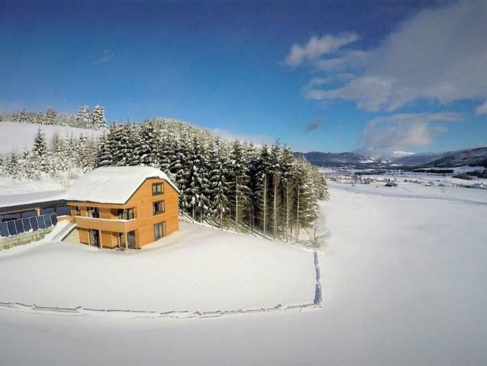 Vakantiehuis voor 5 personen, with Balkon and Terras as well as Tuin and Sauna in Mauterndorf