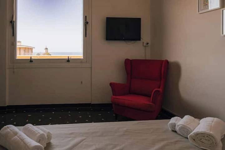 Appartamento intero, [La terrazza di Chiavari] Attico vista mare in Chiavari, Riviera di Levante