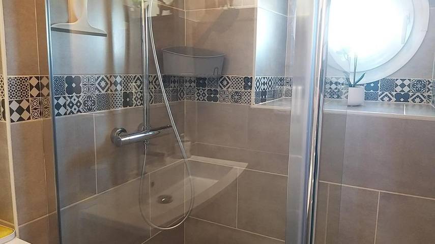 Location de vacances pour 6 personnes, avec jardin et vue à Saint-Jean-de-Sauves - 4