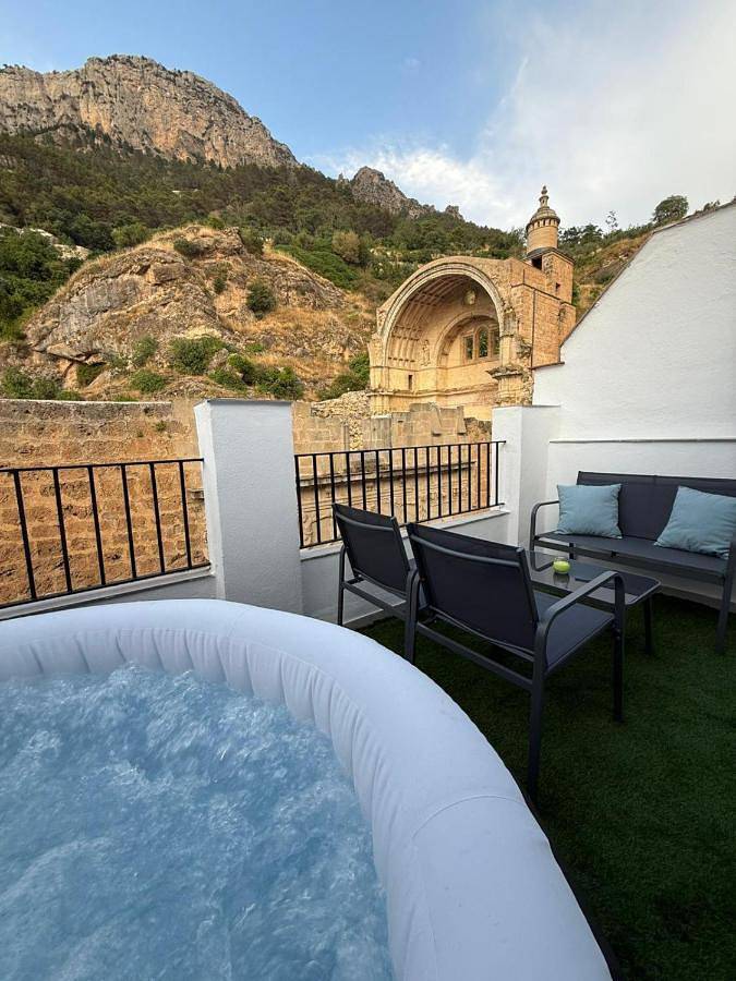 Casa de vacaciones para 12 personas, con balcón y jacuzzi - 1