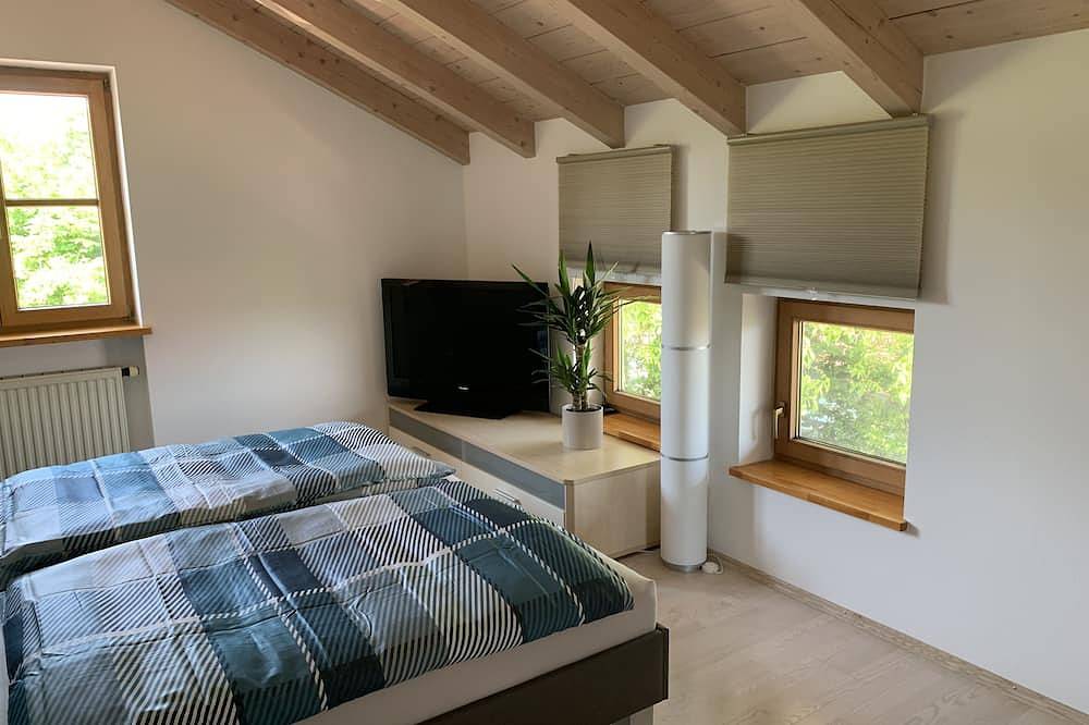 Ganze Wohnung, Alpenblick zwischen München und Rosenheim, Outdoor Whirlpool, 21Min nach München in Aßling, Oberbayern