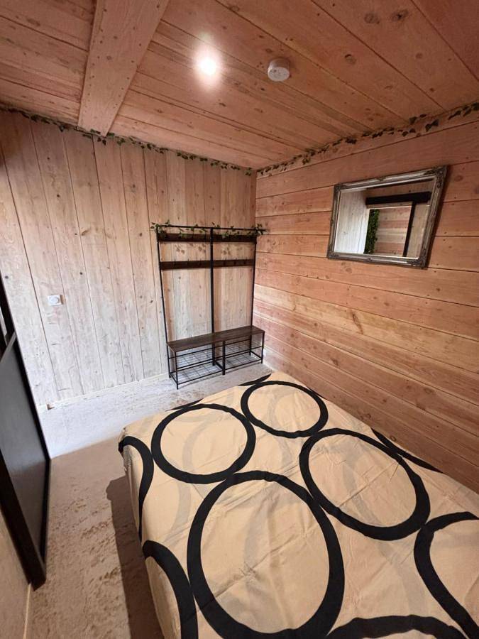 Gîte pour 4 personnes, avec jardin et vue à Tourves - 2