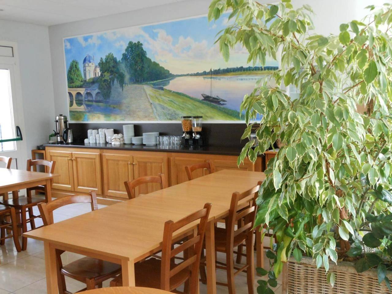 Hotel du Parc in Châteauneuf-sur-Loire, Vallée de la Loire