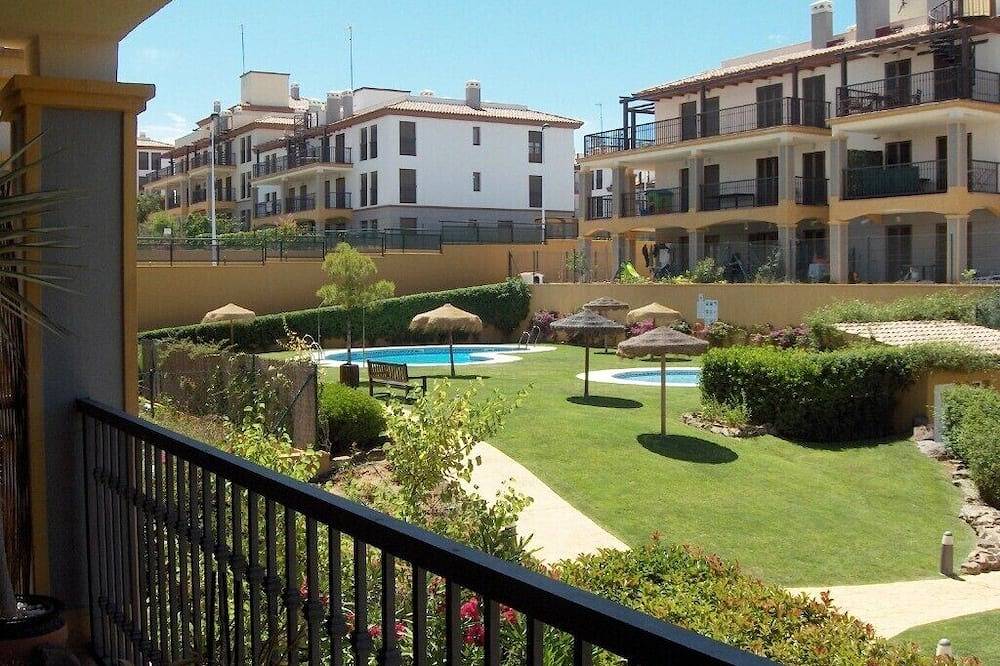 Apartamento entero, Apartamento de lujo de 2 dormitorios, Costa Esuri Golf nr Ayamonte y playa. Wi-Fi gratis ! in Urbanizacion Costa Esuri, Ayamonte