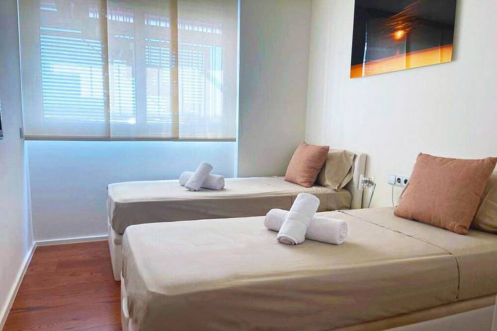 Entire apartment, Jacuzzi Apartment Marina Botafoch Ibiza in Talamanca, Ibiza (Municipality)