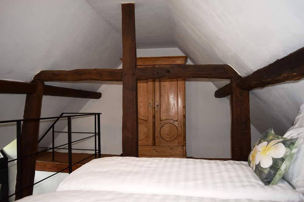 Ganze Wohnung, Traumhafte Eifel Fewo für 2 Personen mit Sauna, Landhaus Garten und Terrasse in Antweiler, Ahrtal