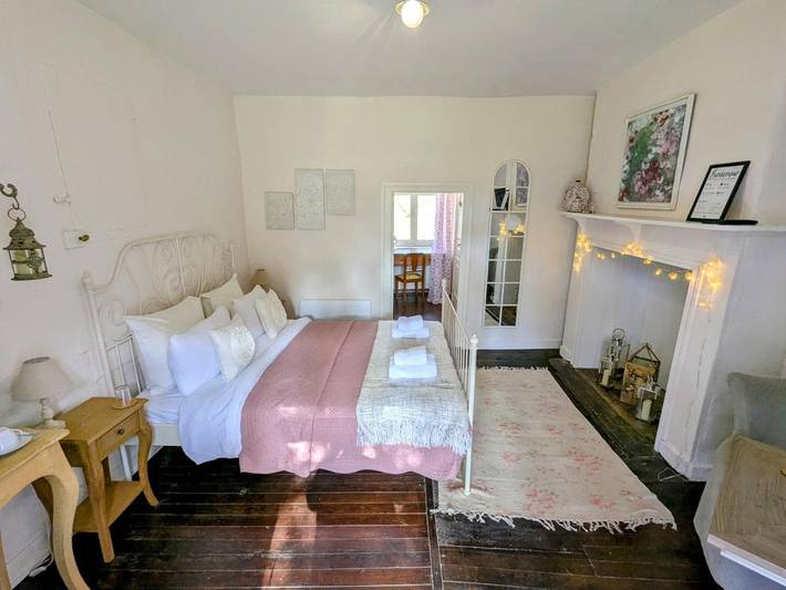 Location de vacances pour 2 personnes, avec terrasse et jardin à Jumilhac-le-Grand - 3