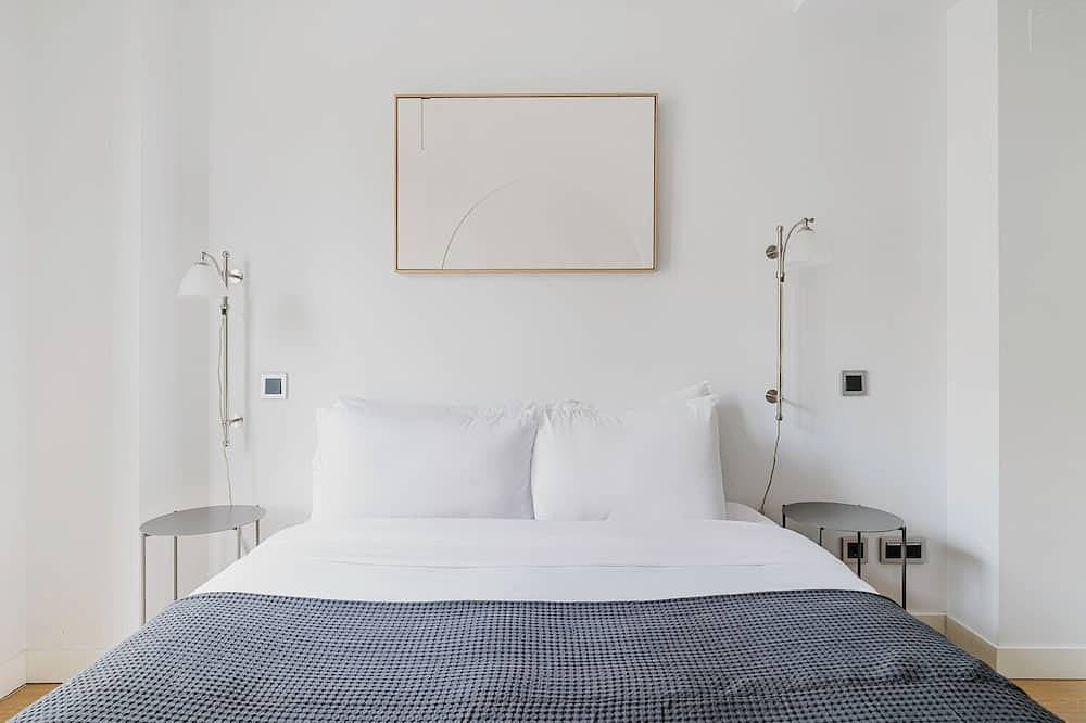 Entire apartment, Great Valdebebas 1Br w/ Gym, Padel & Pool, by Blueground in Barajas, Madrid