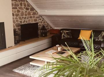Gîte pour 8 personnes, avec jardin et terrasse, animaux acceptés à Profondeville