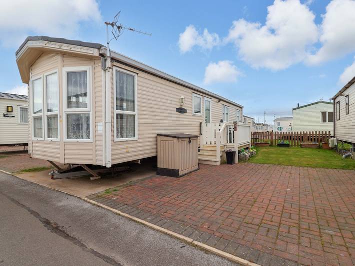 Caravan for 8 people, with garden in Towyn