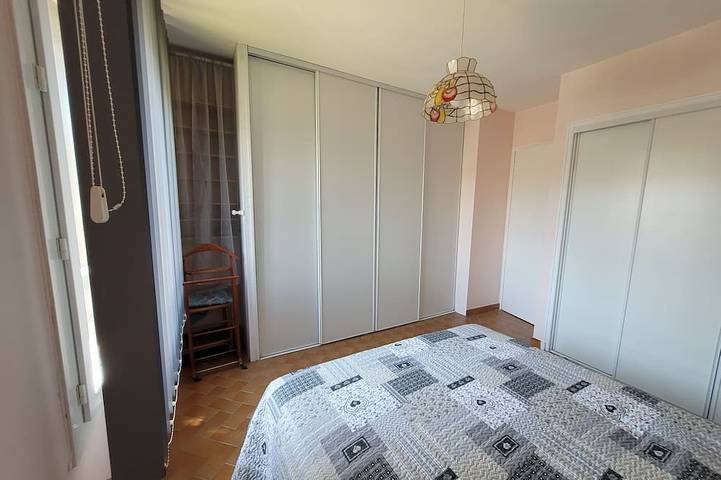 Entire apartment, Apartment of 75 m2 - at the gates of the Parc des Calanques, 13009 Marseille in Marseille, Marseille region