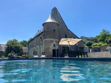 Gîte pour 4 personnes, avec jardin ainsi que vue et piscine à Fondettes