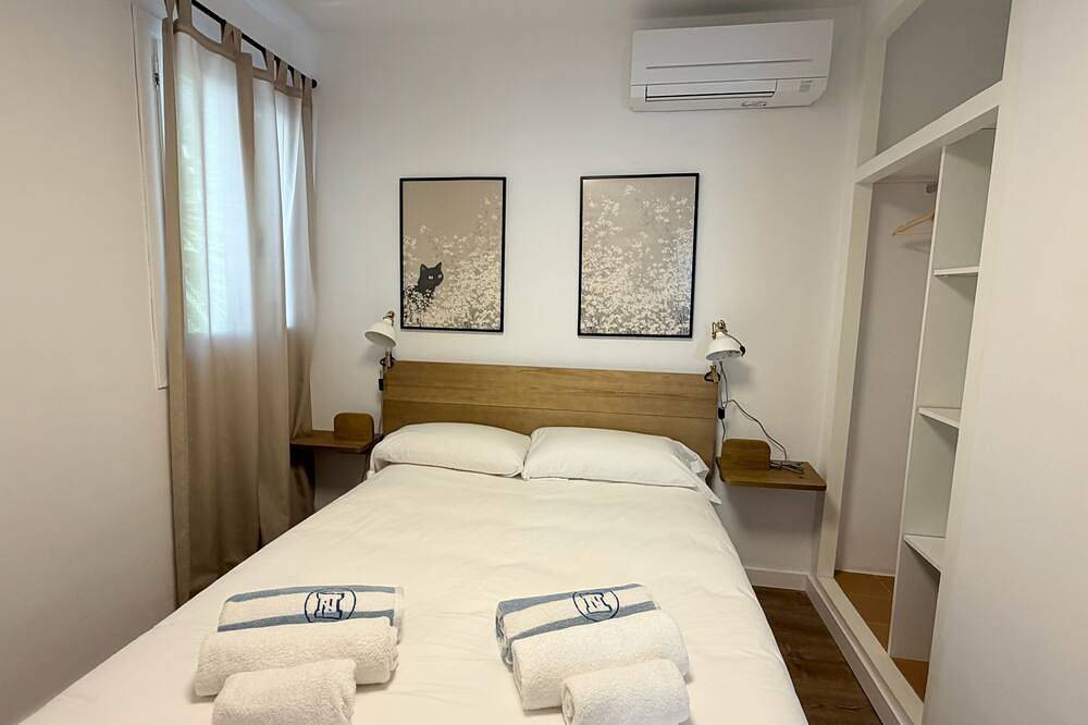 Entire apartment, Can Andreu I apartment a stone's throw from the be in Cala Galdana, Ferreries