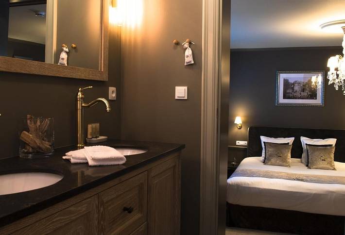 Alojamiento y desayuno para 2 personas en Brujas