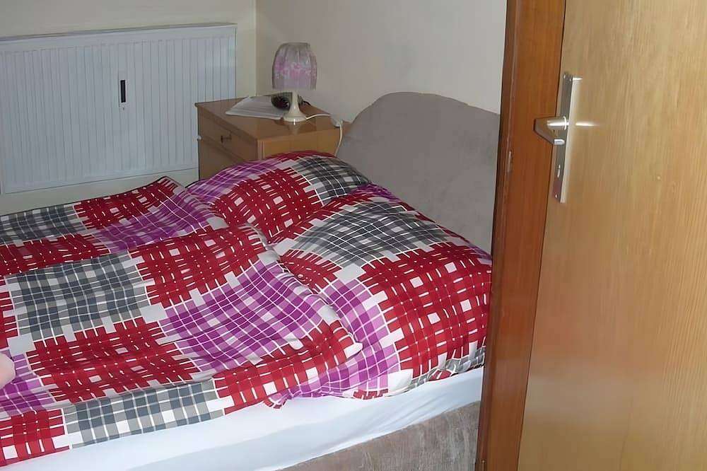 Ganze Wohnung, Apartment „Ferienwohnung für 4 Personen“ mit Gemeinschaftsgarten und Wlan in Künzell, Rhön-Hessen