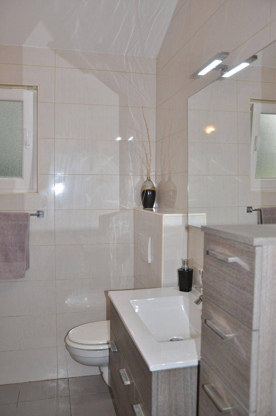 Apartamento vacacional entero, Holiday flat "Sanset" with view of the water in Lopar, Rab