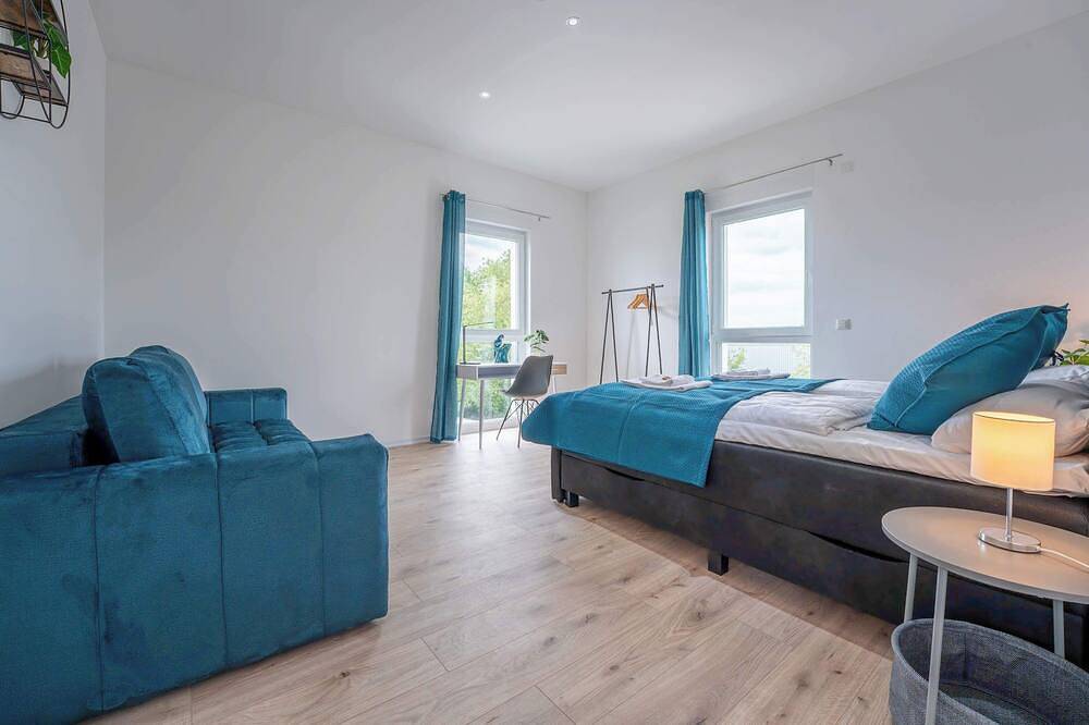 Ganze Wohnung, Lit Living: Luxus | Box Spring | Parking in Altenstadt, Wetterau