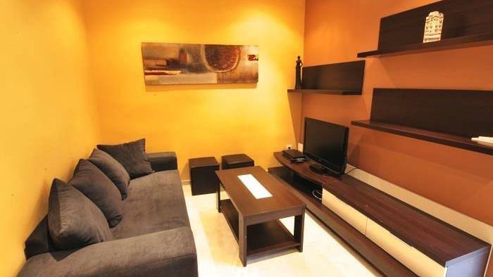 Entire holiday apartment, Homenfun Barcelona Paralelo in Barcelona Centre, Barcelona