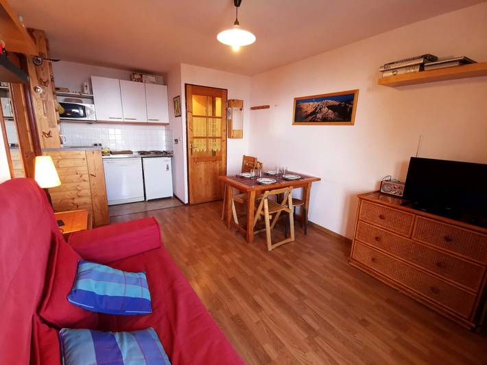 Ganze Wohnung, Apartment in Adrets-Prapoutel, 2 Zimmer, Balkon, nahe Pisten und Geschäften in Prapoutel, Les Adrets