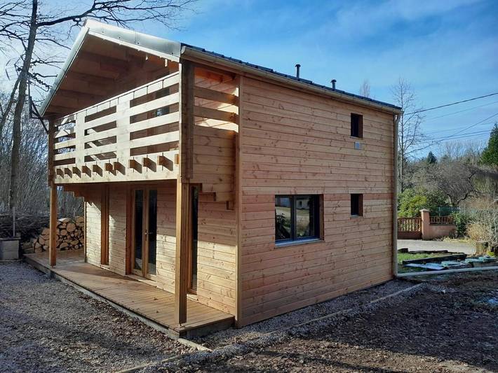 Gîte pour 5 personnes, avec Balcon et Terrasse ainsi que Jardin et Vue à Colroy-la-Grande