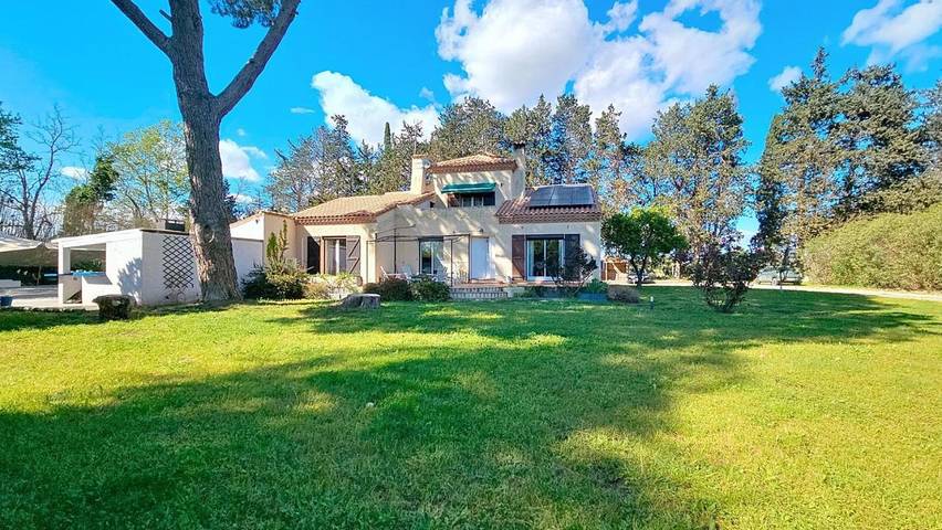 Chambre d’hôte pour 2 personnes, avec jardin ainsi que piscine et vue, animaux acceptés à Perpignan