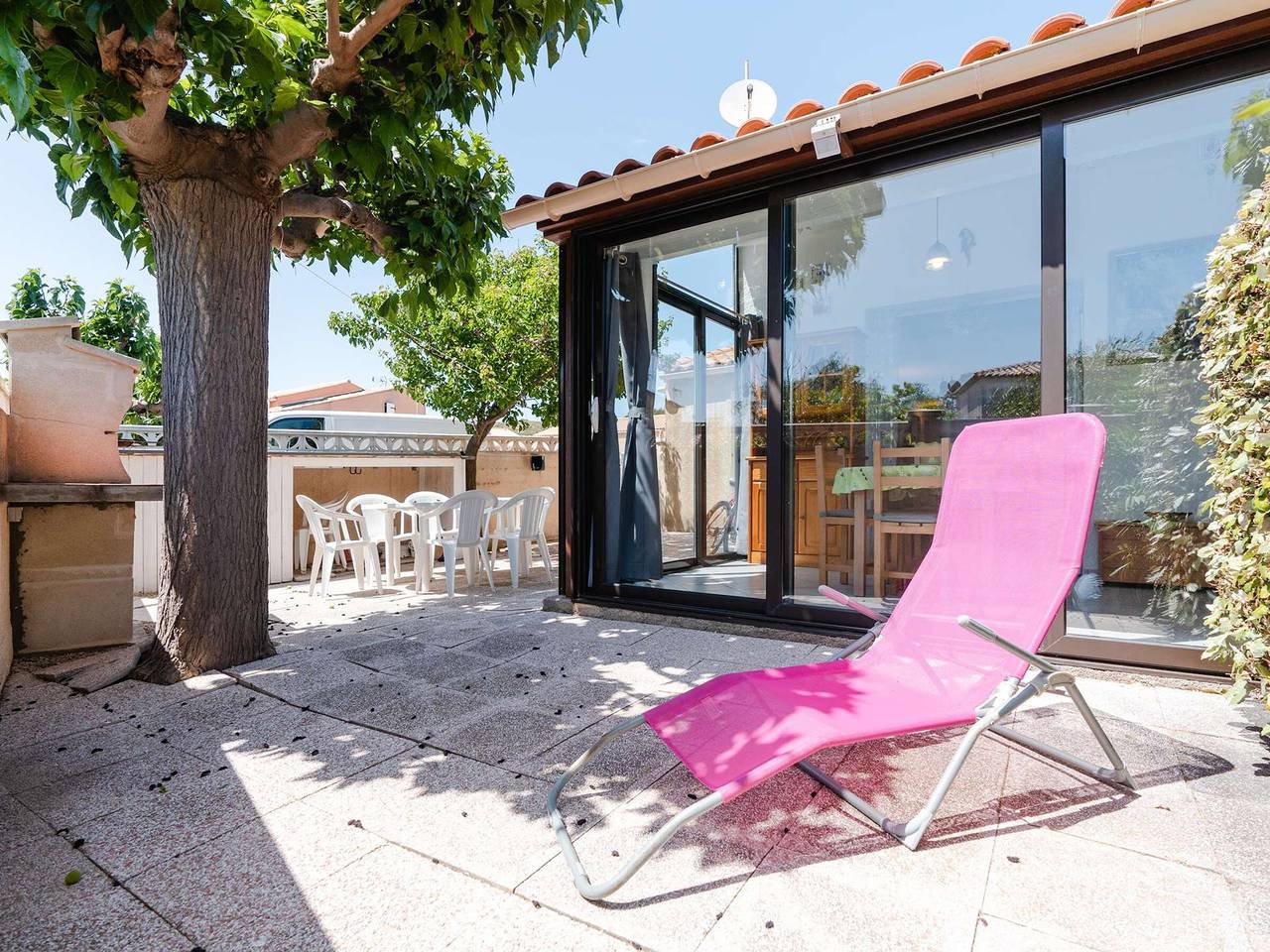Pavillon climatisé 3 chambres avec terrasse à 250m de la plage in Narbonne Plage, Narbonne