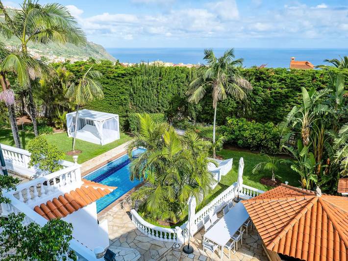 Villa for 17 people, with garden and pool - 1