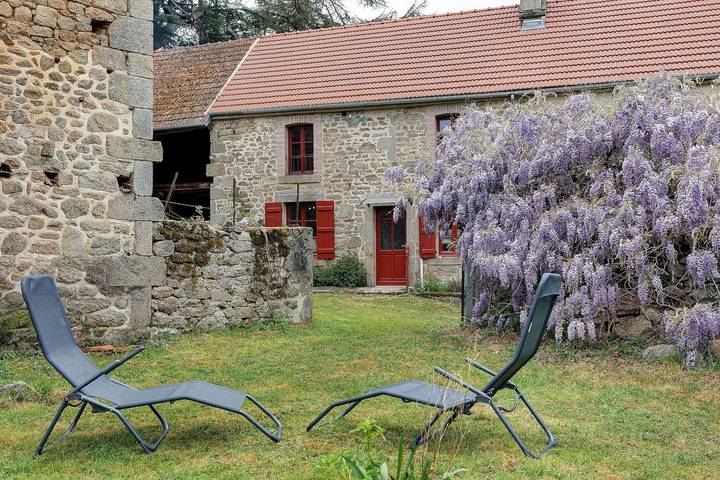 Gîte pour 4 personnes, avec Jardin dans la Creuse