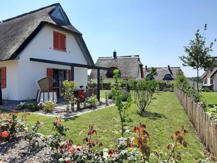 Ferienhaus für 2 Personen, mit Seeblick und Sauna sowie Garten und Terrasse, mit Haustier in Zierow