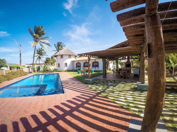 Casas e apartamentos de temporada para 2 pessoas, com terraço e jardim e ainda piscina em Cascavel