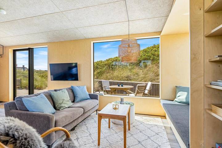 Strandnahes Ferienhaus in erster Dünenreihe in Søndervig in Søndervig, Holmsland Klit