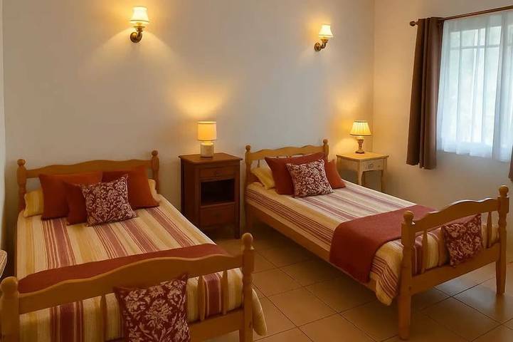 Location de vacances pour 8 personnes, avec jardin, animaux acceptés à Le Soulié - 4