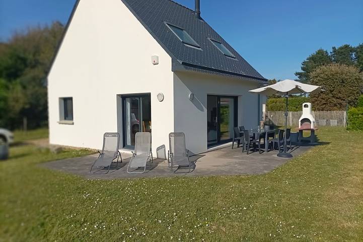 Location de vacances pour 6 personnes, avec jardin et terrasse dans Trévignon