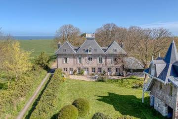 Location de vacances pour 14 personnes, avec jardin, animaux acceptés à Vattetot-sur-Mer