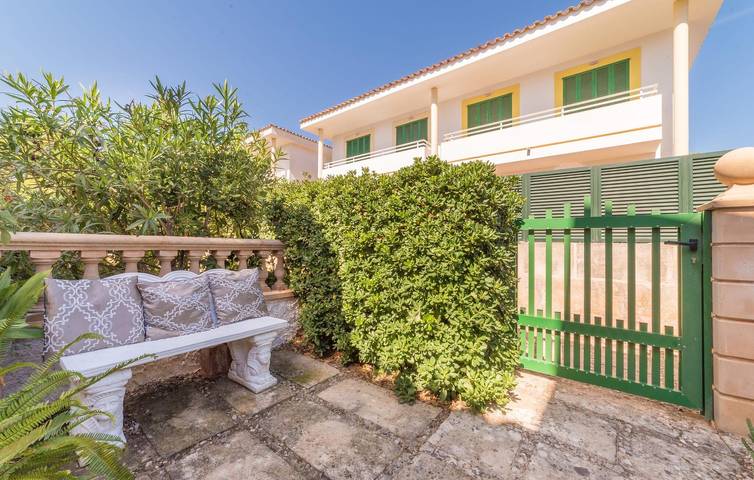 Gemütliches A/C Apartment mit Terrasse in der Nähe von Cala de n'Aladern Strand in Font de sa Cala, Capdepera