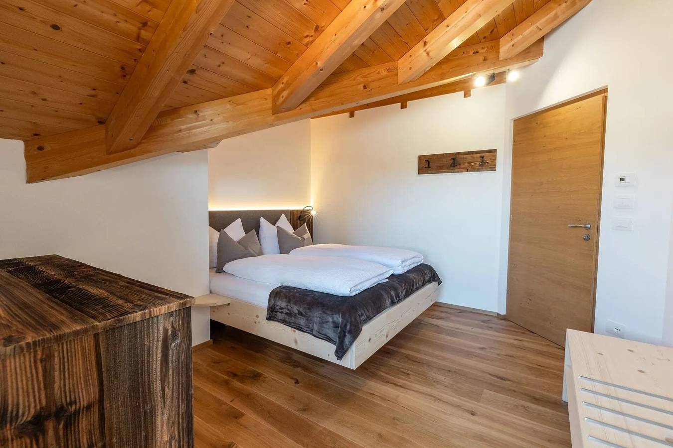 Ganze Wohnung, Ferienwohnung 'Am Oberranhof' mit Bergblick, Gemeinschaftsterrasse und Wlan in Deutschnofen, Eggental
