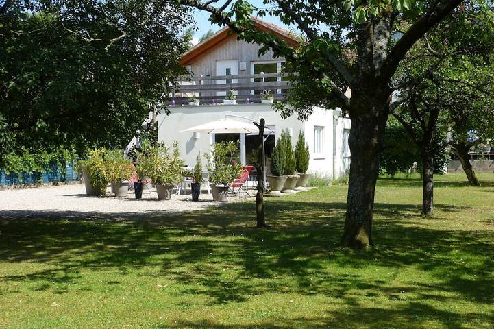 Ferienwohnung für 4 Personen, mit Garten und Terrasse sowie Pool - 1