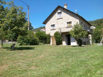 Gîte pour 6 personnes, avec jardin et vue à Laval-du-Tarn