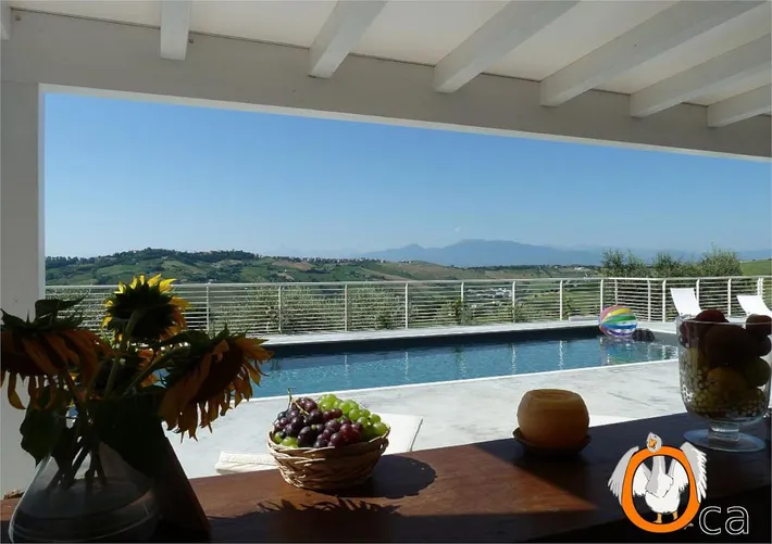 Bed and breakfast per 8 persone, con giardino e piscina nonché panorama, con animali domestici - 1