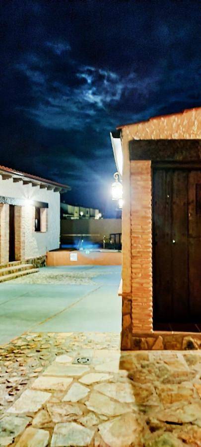 Casa rural para 4 personas, con Terraza además de Piscina y Vistas en Parque Nacional de Monfragüe