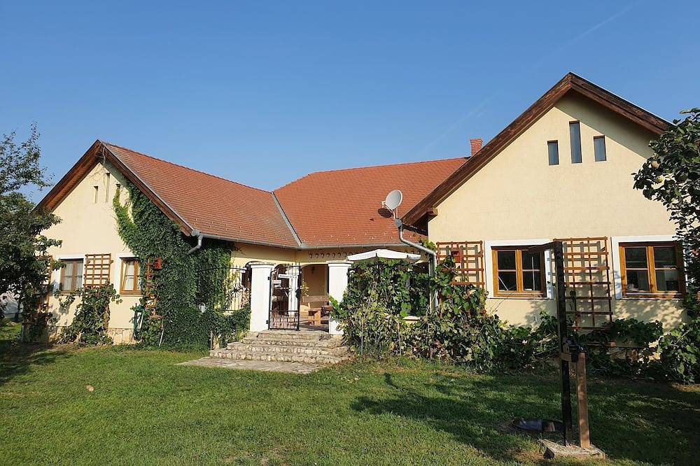 Hütte für 3 Personen in Lócs, Westtransdanubien