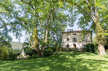 Maison d’hôte pour 2 personnes, avec piscine ainsi que jardin et vue à Saint-Antonin-du-Var