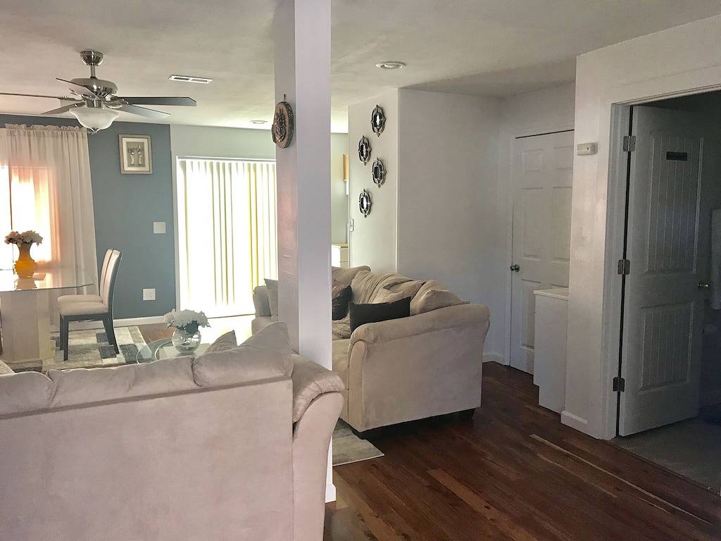 Komfortables Zuhause, nur wenige Minuten vom Flughafen Seatac entfernt. in SeaTac, King County