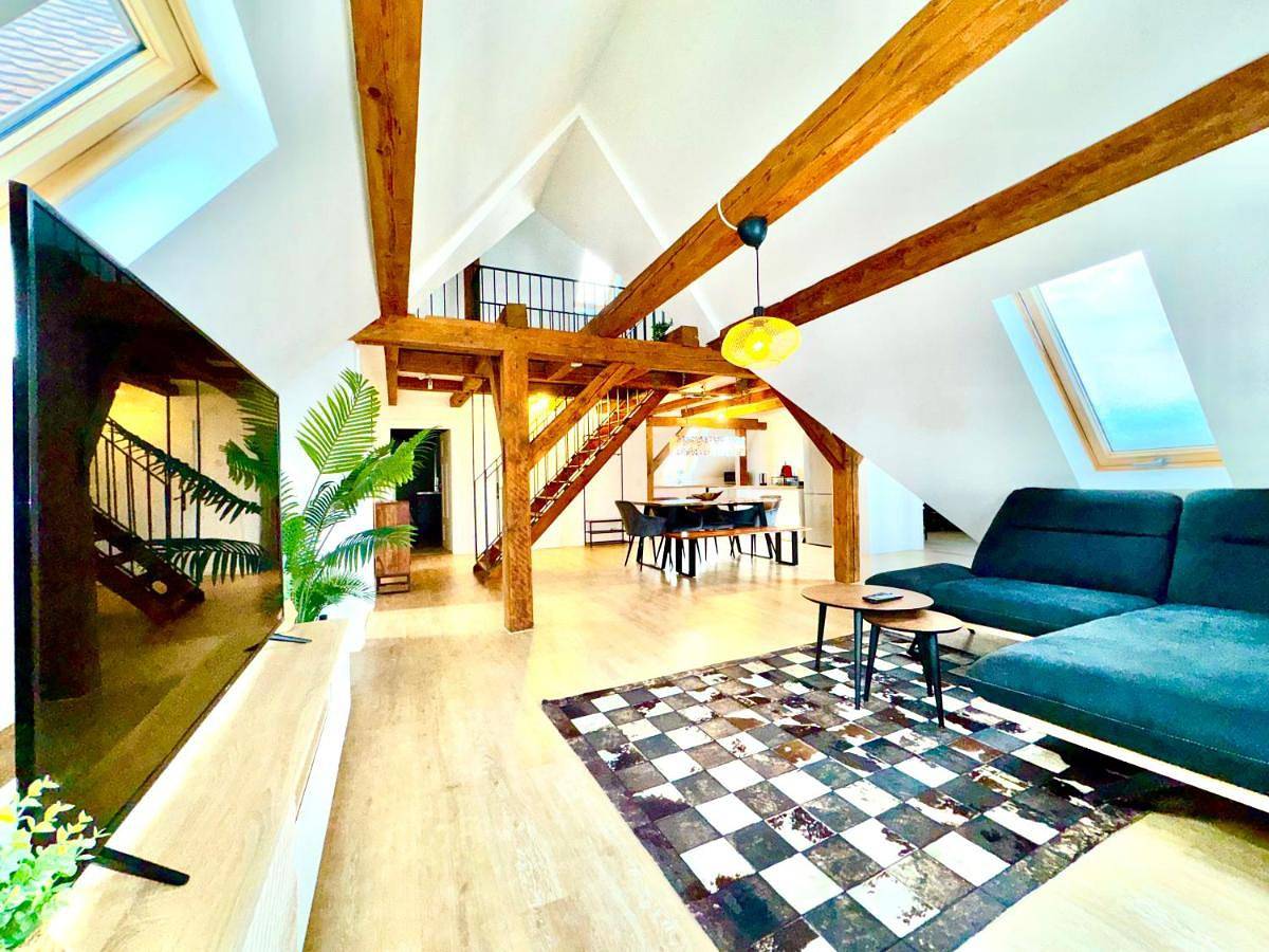 Ganze Wohnung, Eden - Penthouse-Loft über den Dächern Kaufbeurens in Kaufbeuren, Bayerisch Schwaben