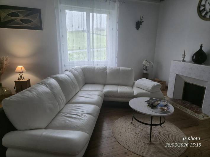 Location de vacances pour 10 personnes, avec Terrasse ainsi que Jardin et Piscine à Lacaze - 3