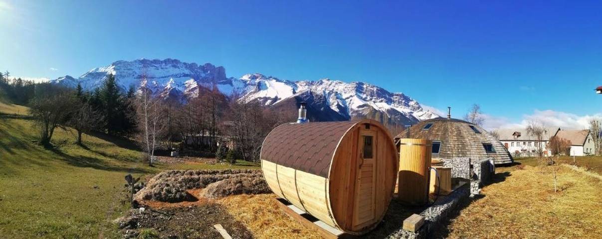 Gîte pour 2 personnes, avec sauna et vue ainsi que jardin et terrasse dans Hautes-Alpe - 3
